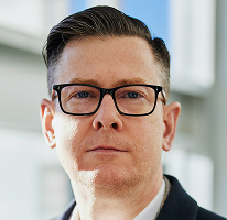 Direktør Alexander Hughes, CEO i en kryptovaluta-handelsvirksomhed, portrætfoto